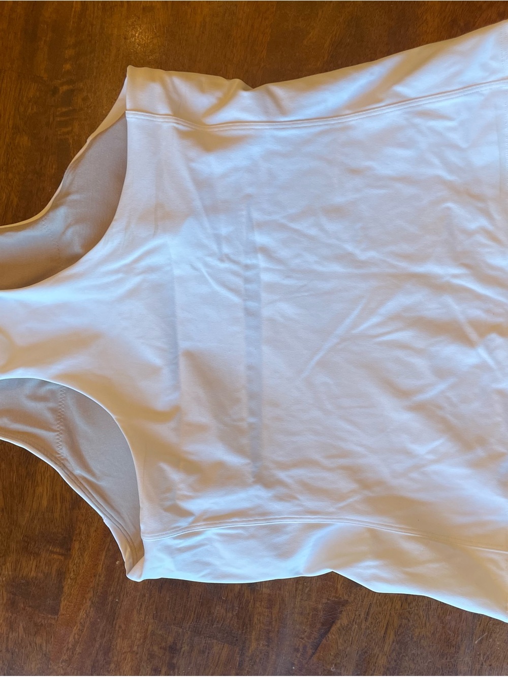 Lululemon Waist-Length V-Neck Tennis Tank White NWT Size 10 Racerback - Picture 2 of 6